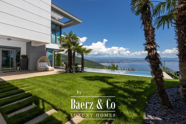 photo 4 Opatija, Oprić, exclusive villa of 375 m² with panoramic views, swimming pool and sauna